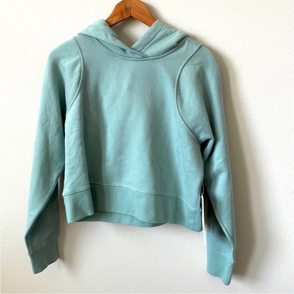 NWT Lululemon Loungeful Cropped Hoodie Silver Blue Size 8